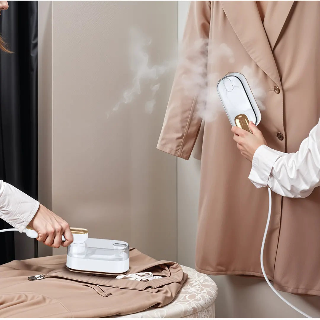 مكواة صغيرة GX288 من Green Lion مزودة بخاصية البخار - لون أبيض