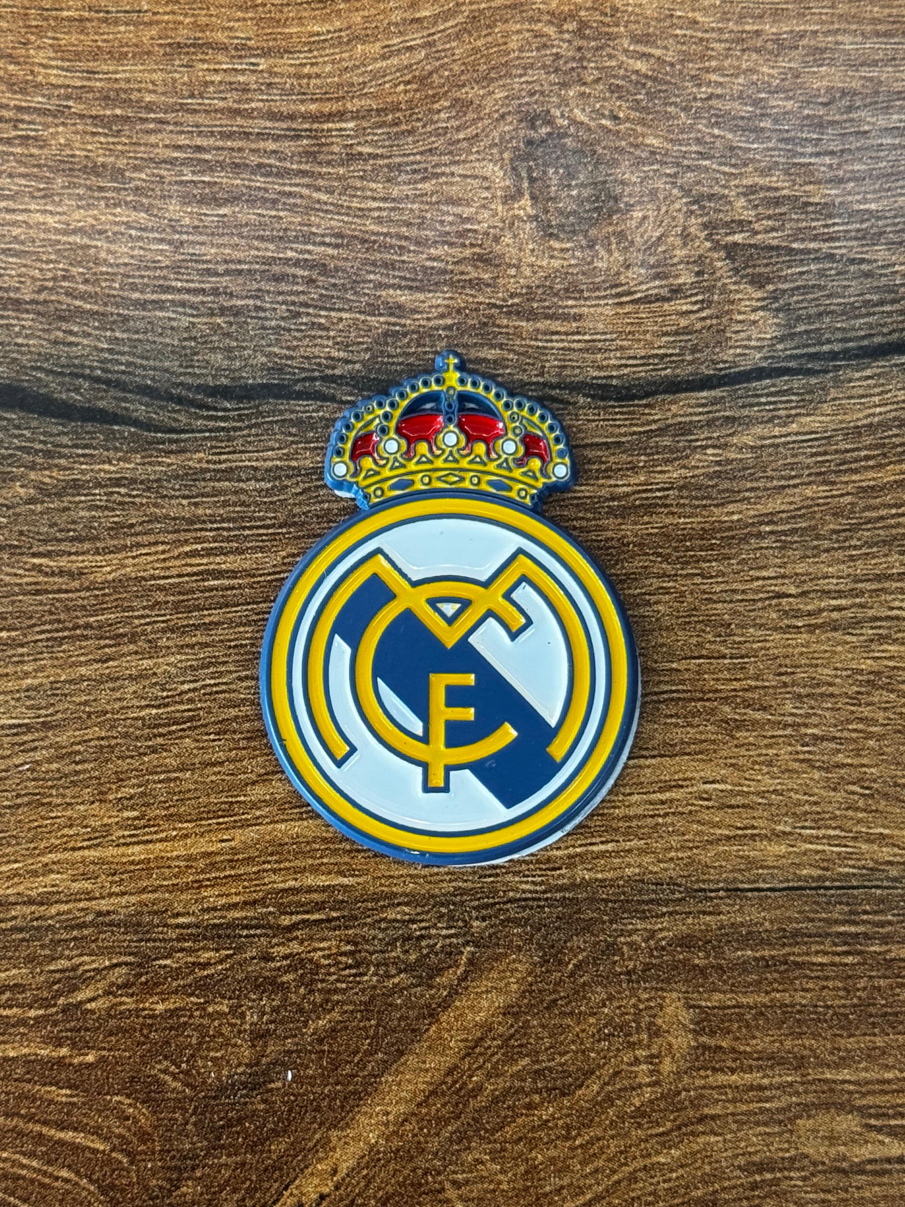 BADGE REAL MADRID FC SHARK GENERAL TRADING BADGE REAL MADRID FC SHARK GENERAL TRADING
