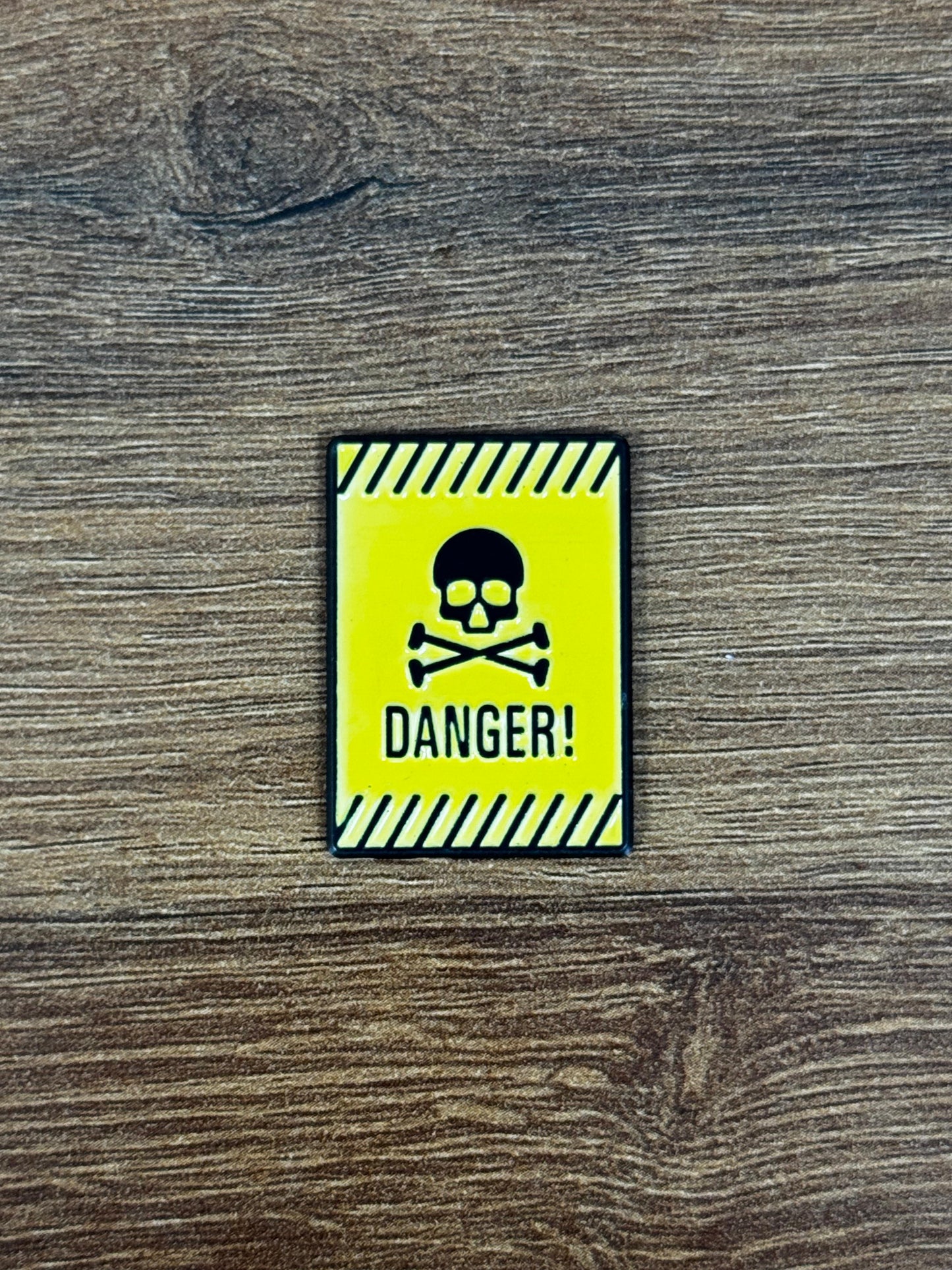 BADGE DANGER
