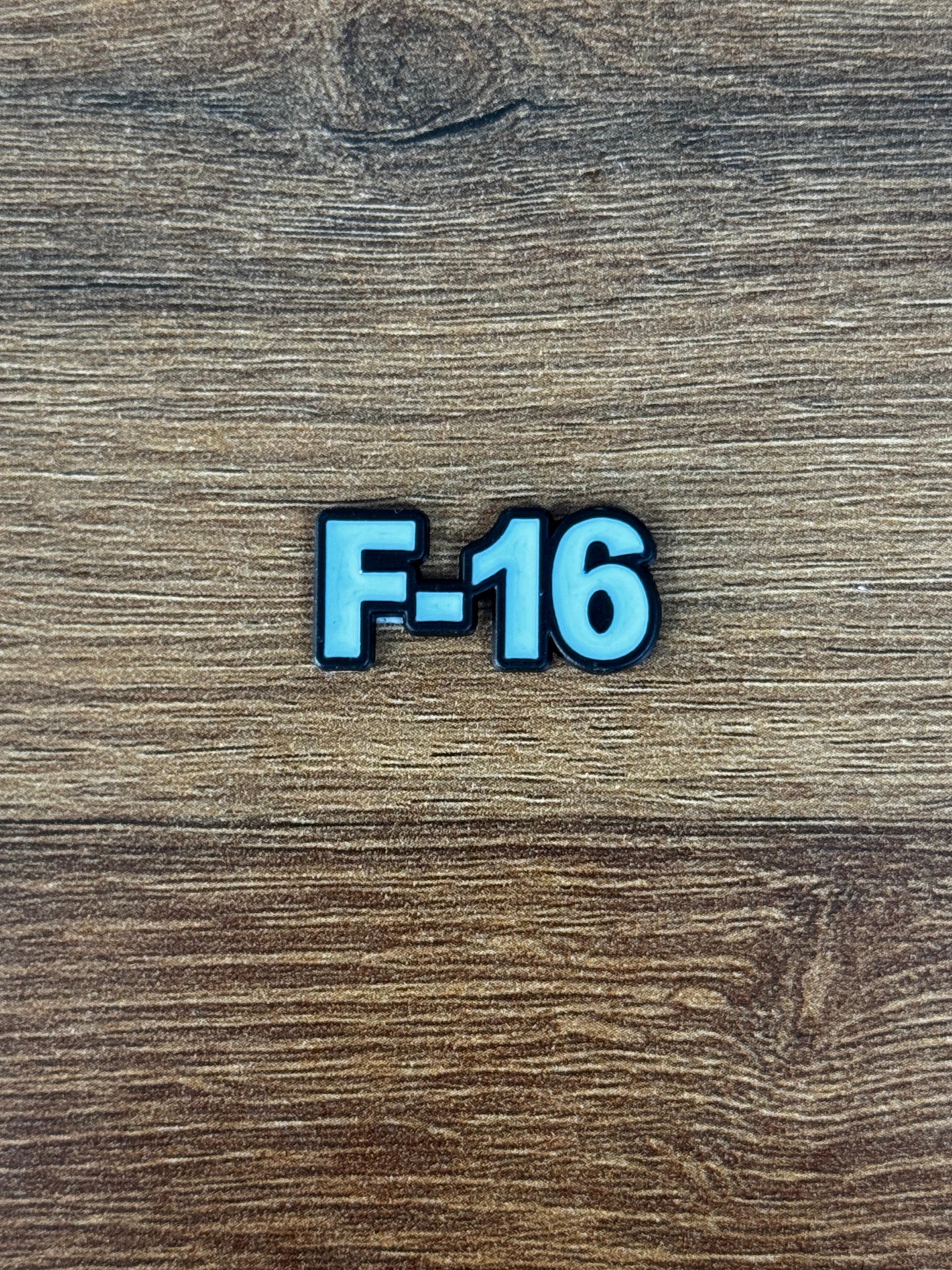 Badge F-16