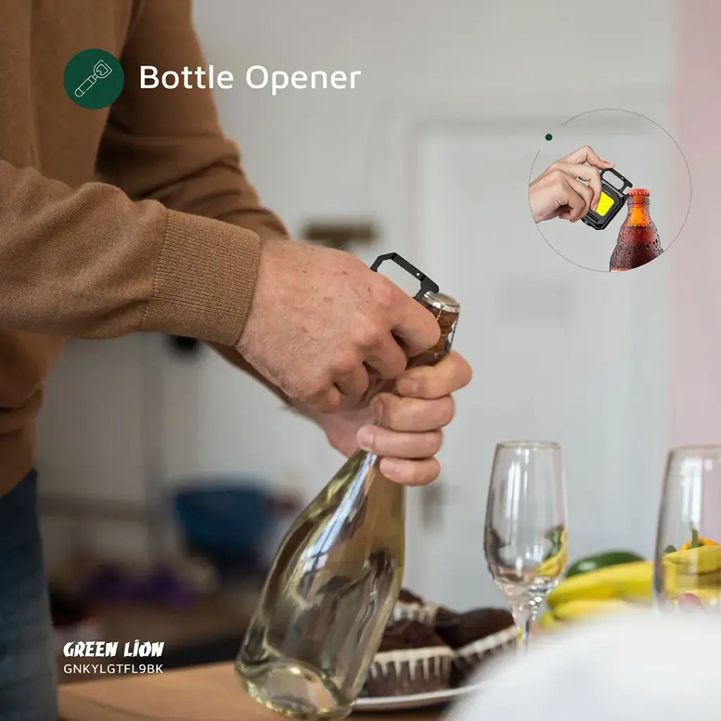 ميدالية مفاتيح على شكل أسد أخضر بتصميم قابل للطي - أسود